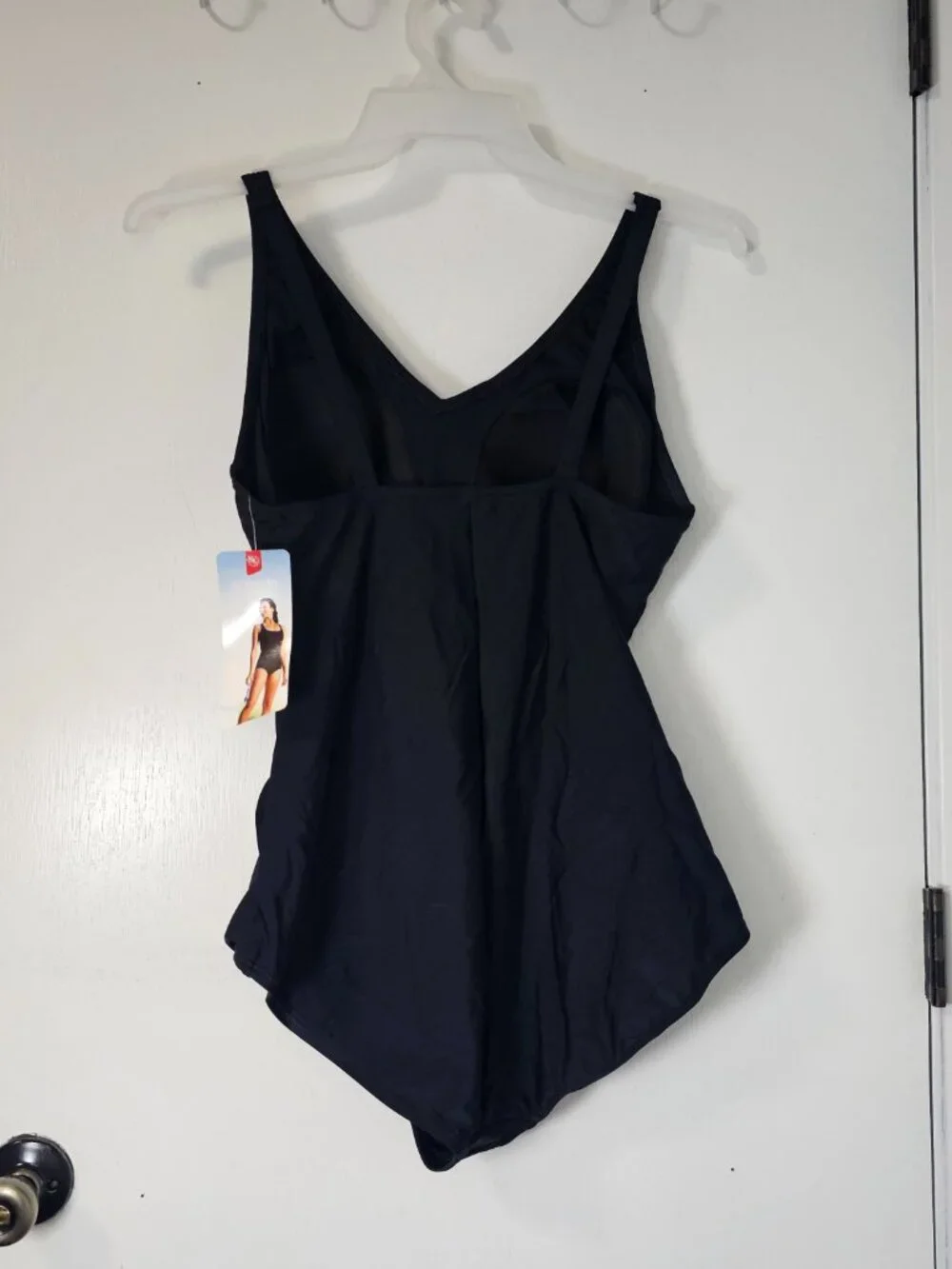 NEW Speedo Women’s Black One-Piece Swimsuit - Ultraback Swimwear Size 18 - Picture 2 of 4